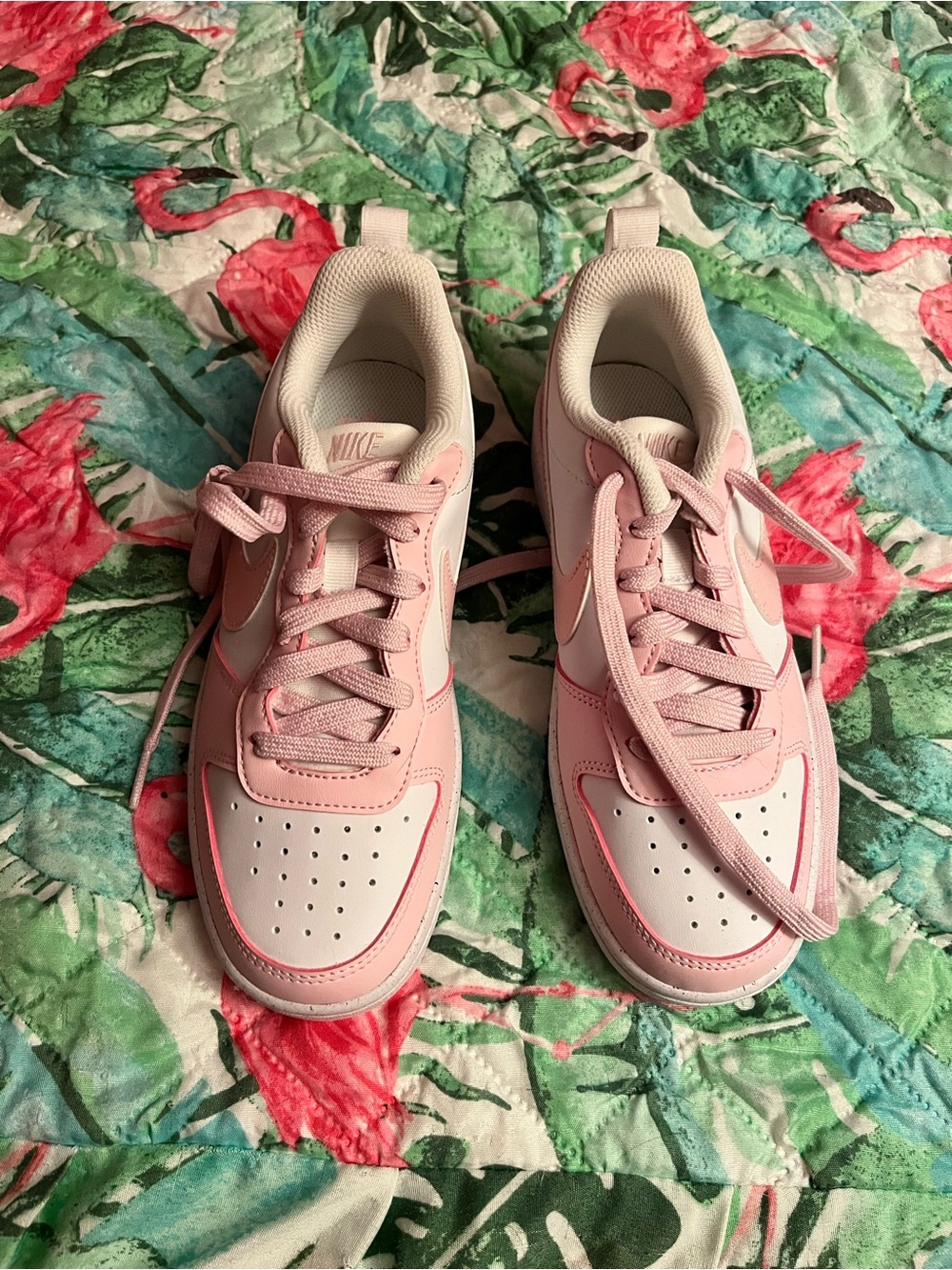 Nike Kids Pink and White Low-Top Sneakers